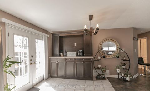 Photo 14 at 55 MARSELLUS Drive, Holly, Barrie