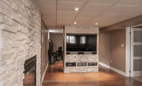 Photo 32 at 55 MARSELLUS Drive, Holly, Barrie