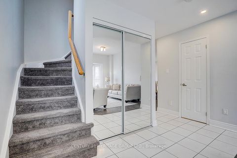 Photo 8 at 110 Dunoon Drive, Maple, Vaughan