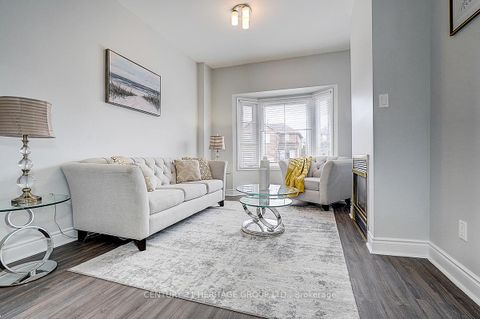 Photo 12 at 110 Dunoon Drive, Maple, Vaughan