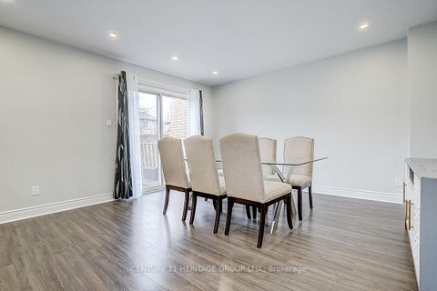 Photo 15 at 110 Dunoon Drive, Maple, Vaughan