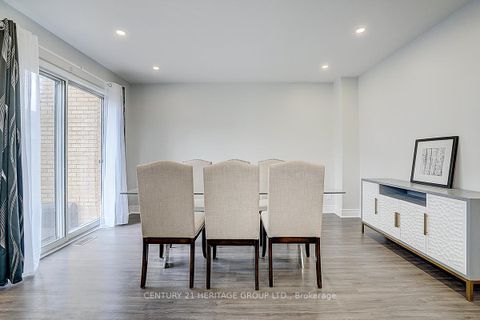 Photo 16 at 110 Dunoon Drive, Maple, Vaughan