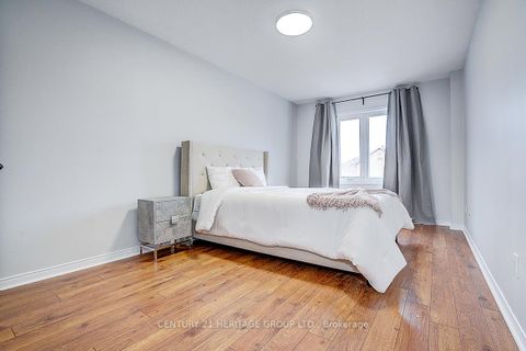 Photo 24 at 110 Dunoon Drive, Maple, Vaughan