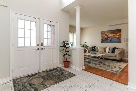 Photo 2 at 1 Sandringham Drive, Shore, Barrie
