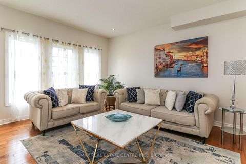 Photo 5 at 1 Sandringham Drive, Shore, Barrie