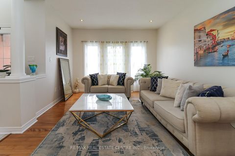Photo 6 at 1 Sandringham Drive, Shore, Barrie