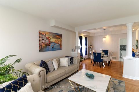 Photo 13 at 1 Sandringham Drive, Shore, Barrie