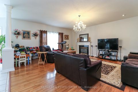 Photo 16 at 1 Sandringham Drive, Shore, Barrie