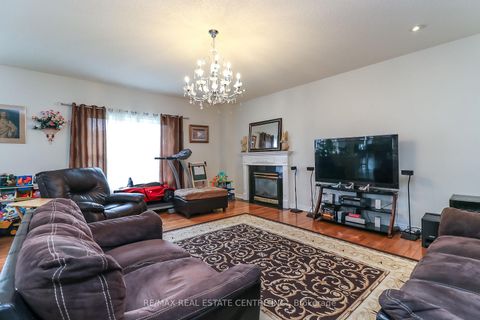 Photo 19 at 1 Sandringham Drive, Shore, Barrie