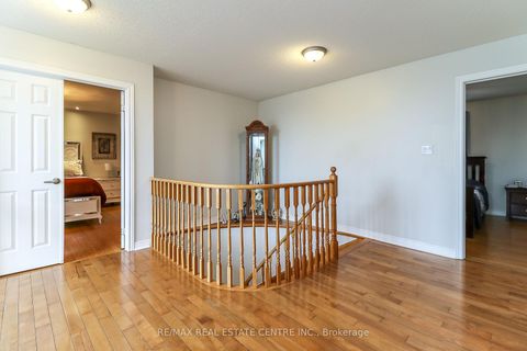 Photo 21 at 1 Sandringham Drive, Shore, Barrie