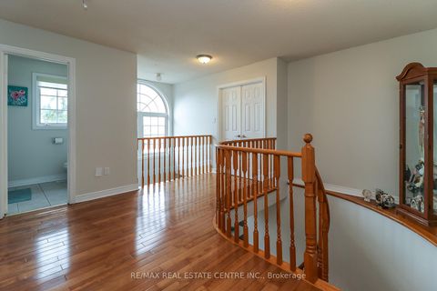 Photo 22 at 1 Sandringham Drive, Shore, Barrie
