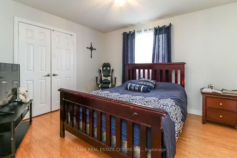 Photo 23 at 1 Sandringham Drive, Shore, Barrie