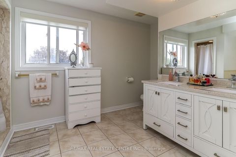 Photo 29 at 1 Sandringham Drive, Shore, Barrie