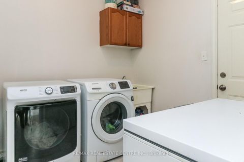 Photo 33 at 1 Sandringham Drive, Shore, Barrie