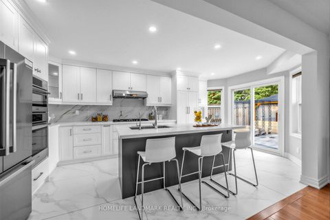 Photo 11 at 887 College Manor Drive, College Manor, Newmarket