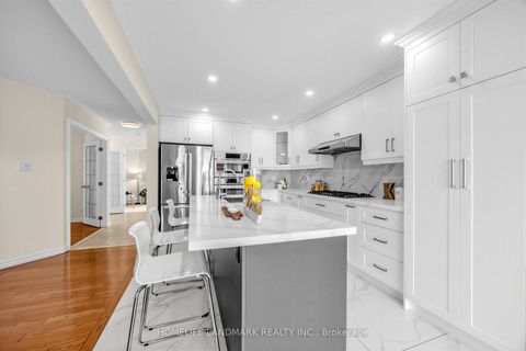 Photo 13 at 887 College Manor Drive, College Manor, Newmarket