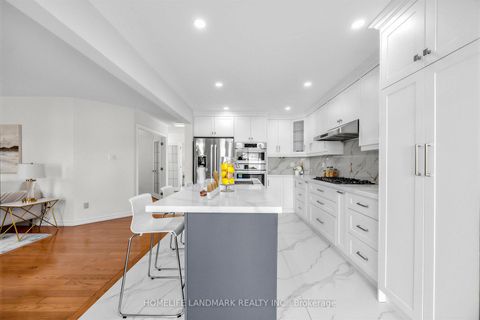 Photo 14 at 887 College Manor Drive, College Manor, Newmarket