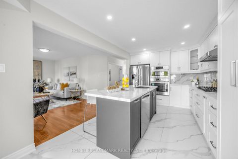 Photo 15 at 887 College Manor Drive, College Manor, Newmarket