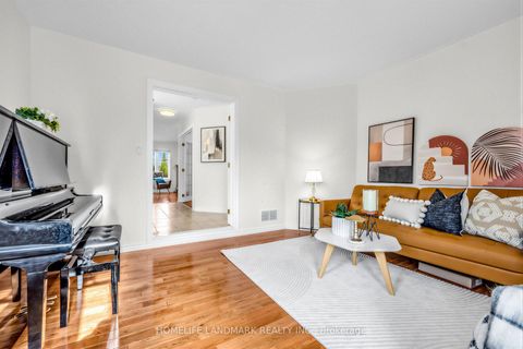 Photo 20 at 887 College Manor Drive, College Manor, Newmarket