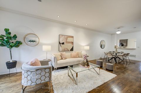 Photo 2 at 11 Humphrey Gate, Don Mills, Toronto