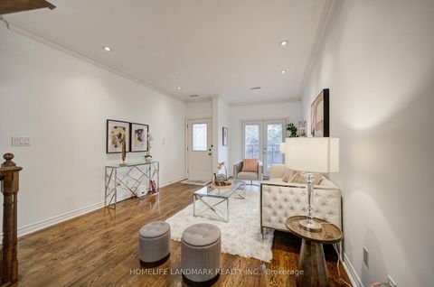 Photo 3 at 11 Humphrey Gate, Don Mills, Toronto