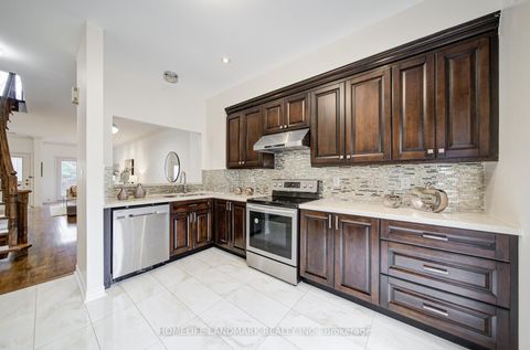 Photo 7 at 11 Humphrey Gate, Don Mills, Toronto