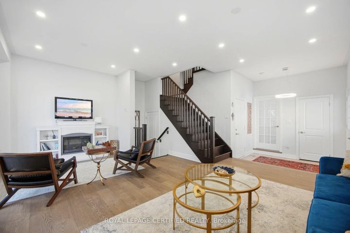 Photo 7 at 75 Borers Creek Circle, Waterdown, Hamilton