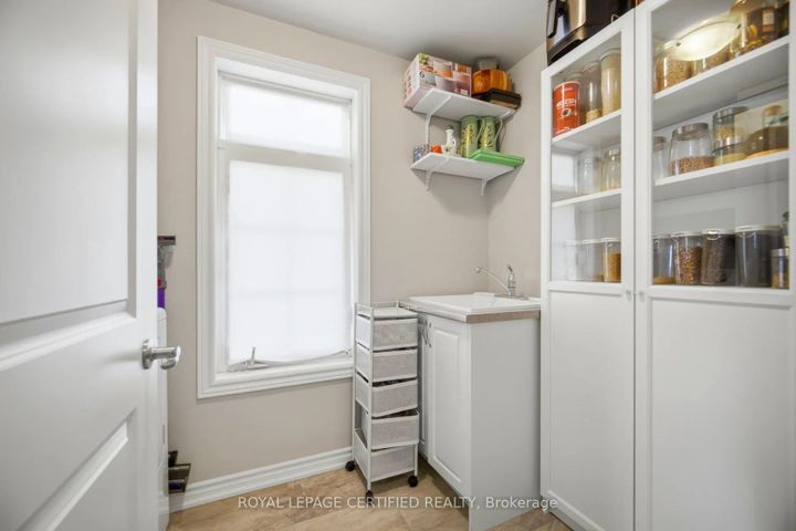 Photo 36 at 75 Borers Creek Circle, Waterdown, Hamilton