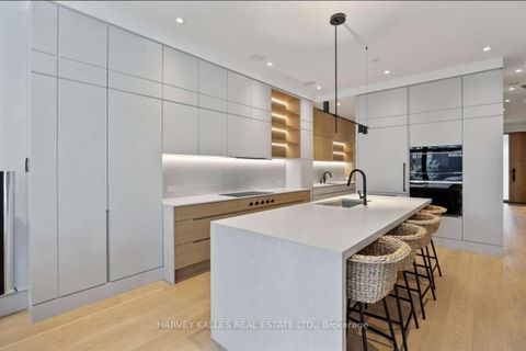 Photo 7 at 43 Summerhill Avenue, Moore Park, Toronto