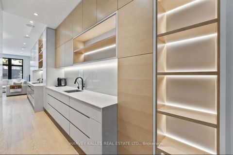 Photo 9 at 43 Summerhill Avenue, Moore Park, Toronto