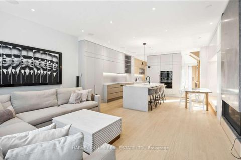 Photo 12 at 43 Summerhill Avenue, Moore Park, Toronto