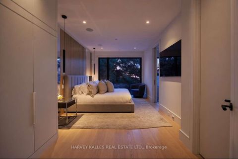 Photo 17 at 43 Summerhill Avenue, Moore Park, Toronto