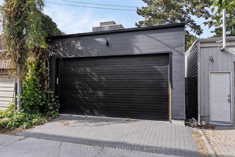 Photo 27 at 43 Summerhill Avenue, Moore Park, Toronto