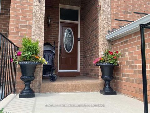 Photo 1 at 99 Lucena Crescent, Maple, Vaughan