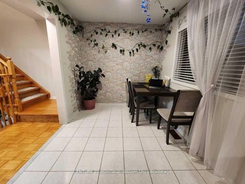 Photo 5 at 99 Lucena Crescent, Maple, Vaughan