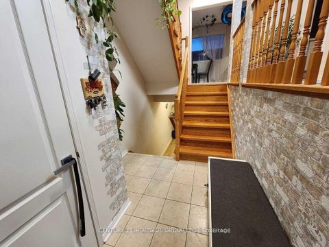 Photo 16 at 99 Lucena Crescent, Maple, Vaughan