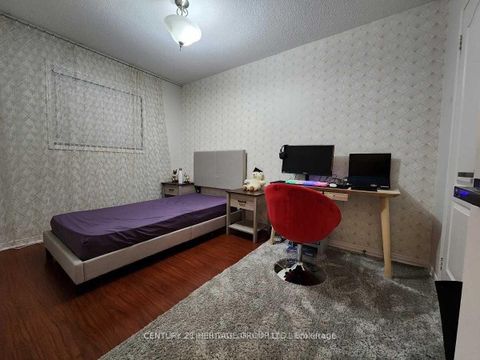 Photo 23 at 99 Lucena Crescent, Maple, Vaughan