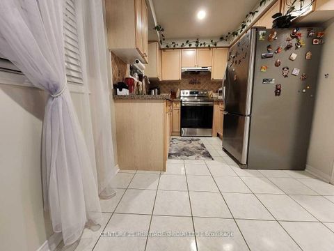 Photo 28 at 99 Lucena Crescent, Maple, Vaughan