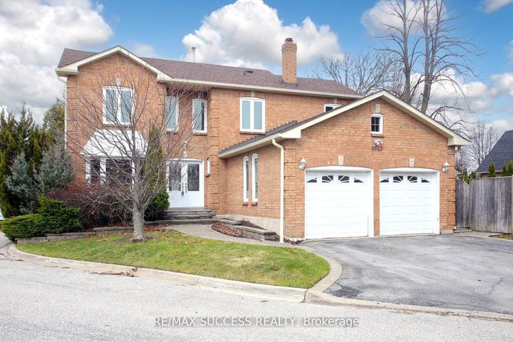 Photo 0 at 6643 Mockingbird Lane, Lisgar, Mississauga
