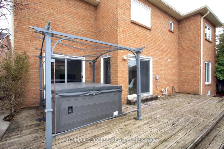 Photo 40 at 6643 Mockingbird Lane, Lisgar, Mississauga