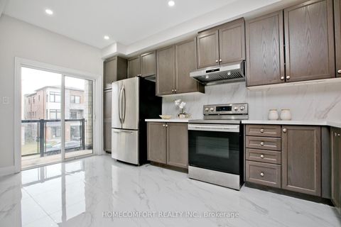 Photo 11 at 42 Vantage Loop, Woodland Hill, Newmarket