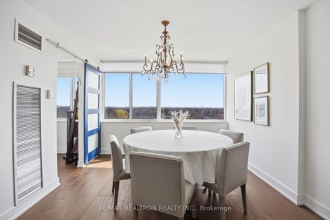 Photo 4 at 908 - 3000 Bathurst Street, Lawrence, Toronto