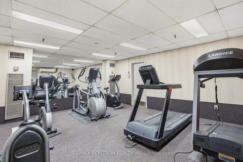 Photo 13 at 908 - 3000 Bathurst Street, Lawrence, Toronto