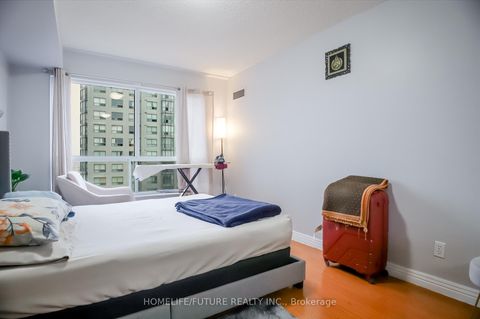 Photo 16 at 816 - 2550 Lawrence Avenue E, Dorset Park, Toronto