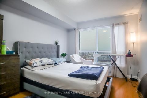 Photo 17 at 816 - 2550 Lawrence Avenue E, Dorset Park, Toronto