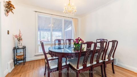 Photo 6 at 82 Tower Drive, Maryvale, Toronto