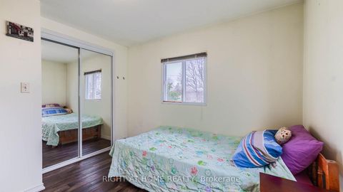 Photo 17 at 82 Tower Drive, Maryvale, Toronto