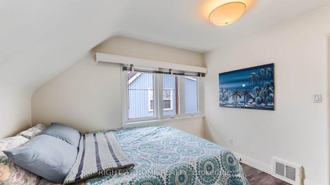 Photo 20 at 82 Tower Drive, Maryvale, Toronto
