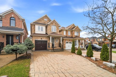 Photo 1 at 212 Venice Gate Drive, Vellore Village, Vaughan