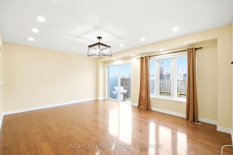 Photo 2 at 212 Venice Gate Drive, Vellore Village, Vaughan